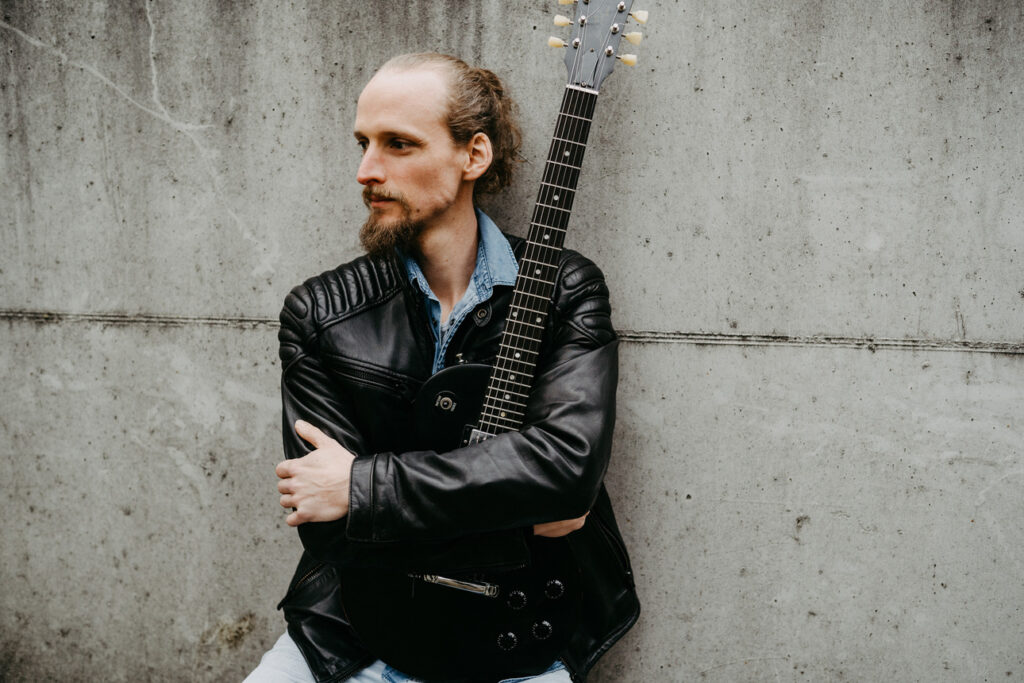 Philip Restemeier Gitarrenunterricht Gitarrenunterricht in Bielefeld